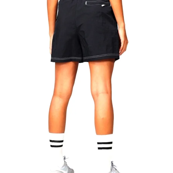 Nike Sportswear SwooshWomen's Woven High-Waisted Shorts Sz L DM6752-010 - Picture 3 of 7